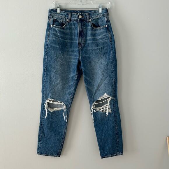 American Eagle Outfitters Denim - American Eagle Highest Rise Mom Jeans Size 4 Short
